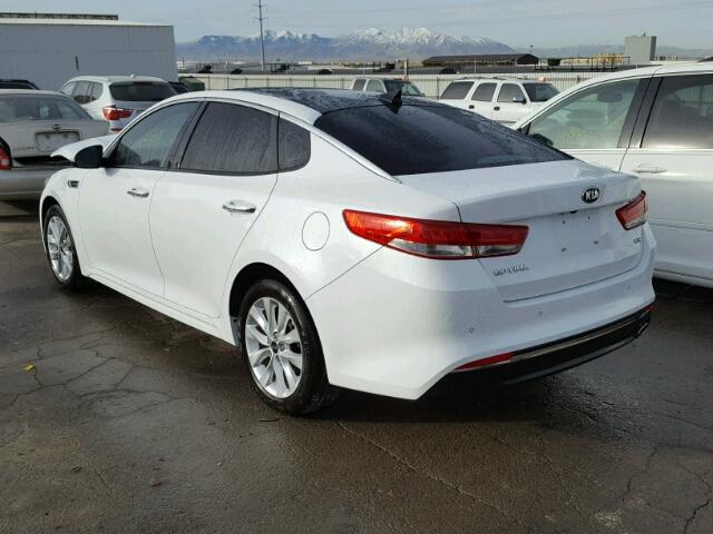 5XXGU4L31GG011131 - 2016 KIA OPTIMA EX WHITE photo 3