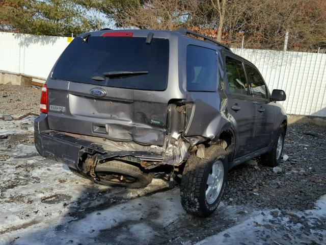 1FMCU9DG2BKB09060 - 2011 FORD ESCAPE XLT GRAY photo 4