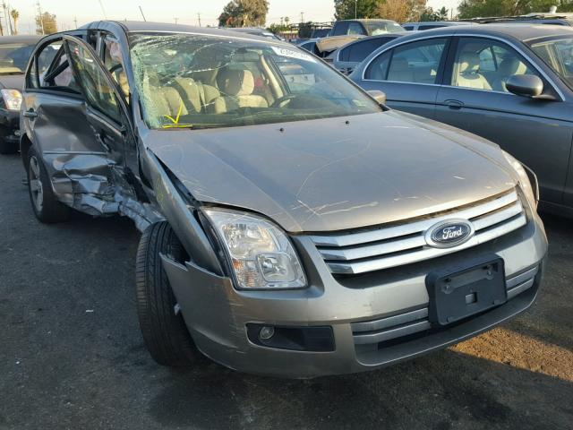 3FAHP07Z18R158027 - 2008 FORD FUSION SE GRAY photo 1