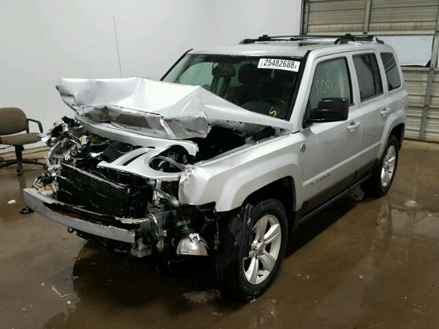 1C4NJRFB5ED514474 - 2014 JEEP PATRIOT LA SILVER photo 2