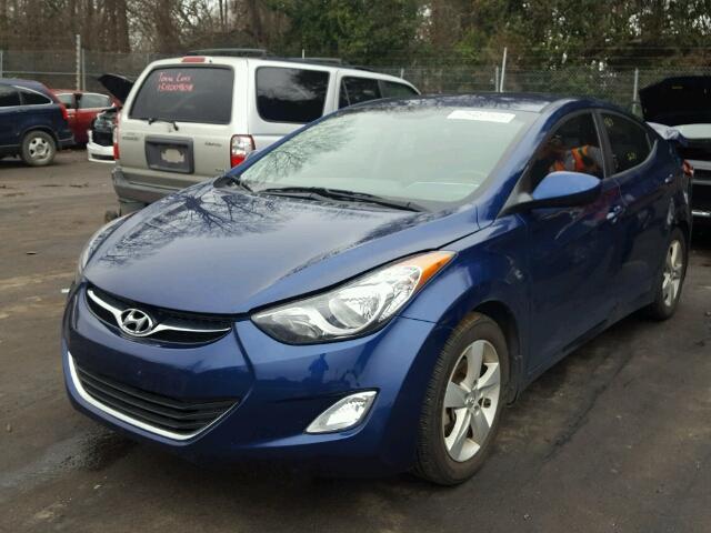 KMHDH4AE4DU757618 - 2013 HYUNDAI ELANTRA GL BLUE photo 2