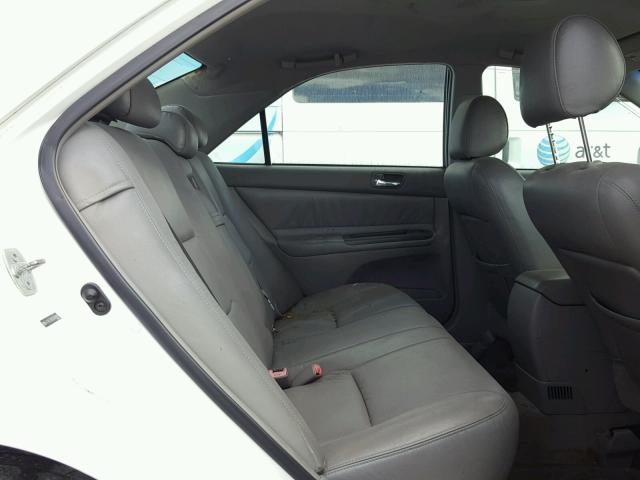 4T1BE32KX5U546990 - 2005 TOYOTA CAMRY LE WHITE photo 6