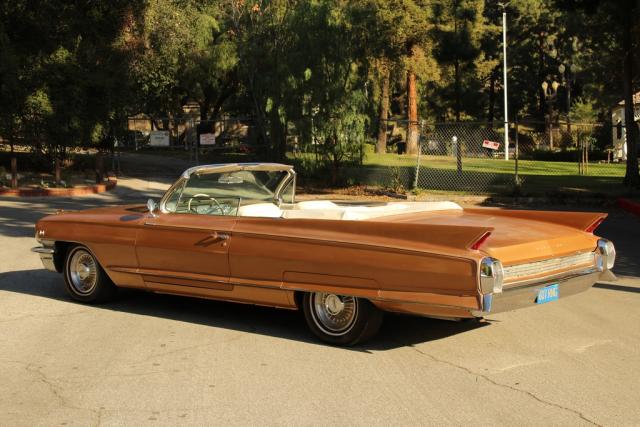 62E106351 - 1962 CADILLAC BIARRITZ BROWN photo 4