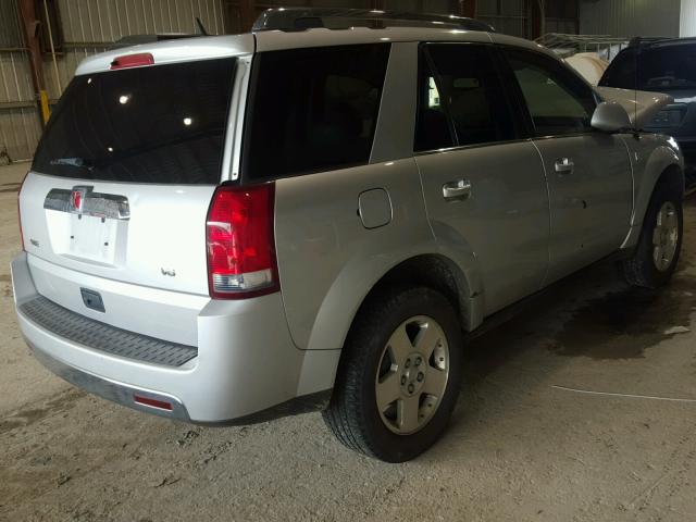 5GZCZ53436S851512 - 2006 SATURN VUE SILVER photo 4