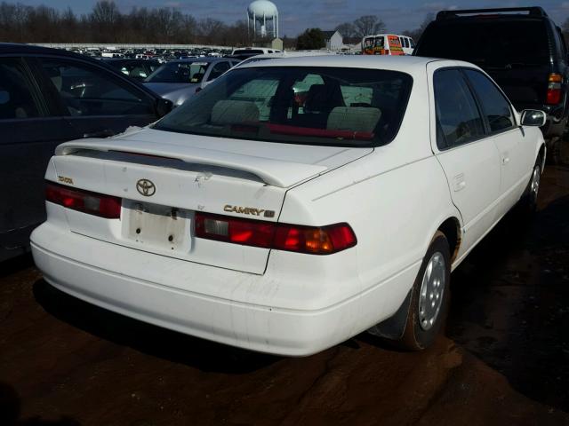 4T1BG22K7WU265588 - 1998 TOYOTA CAMRY CE WHITE photo 4