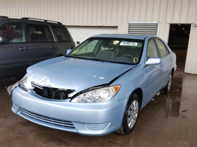 4T1BE32K46U690648 - 2006 TOYOTA CAMRY LE BLUE photo 2