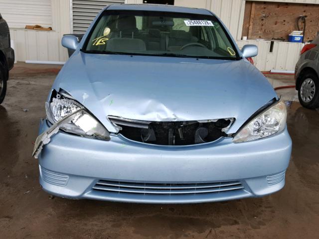 4T1BE32K46U690648 - 2006 TOYOTA CAMRY LE BLUE photo 9