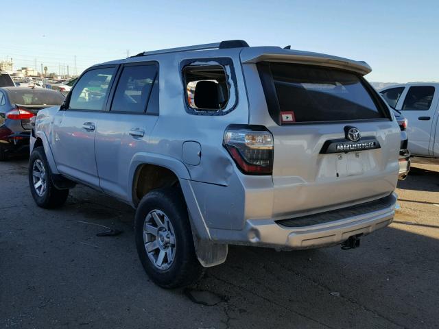 JTEBU5JR1E5165021 - 2014 TOYOTA 4RUNNER SR SILVER photo 3