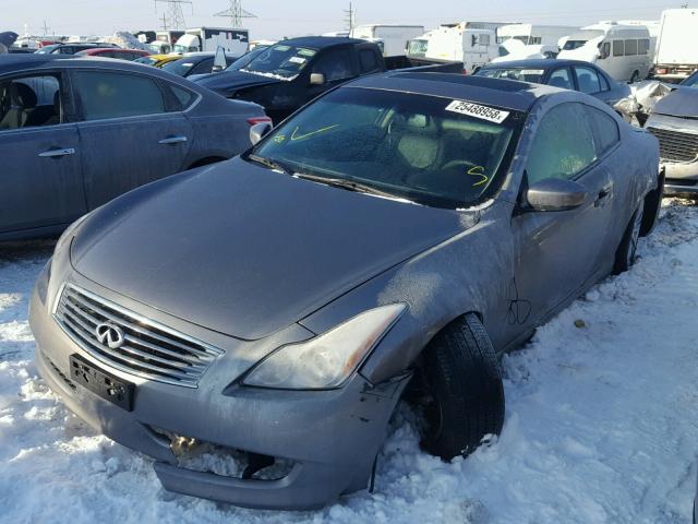 JNKCV64F89M654488 - 2009 INFINITI G37 SILVER photo 2