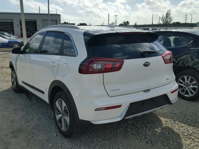 KNDCB3LC0J5136650 - 2018 KIA NIRO FE WHITE photo 3