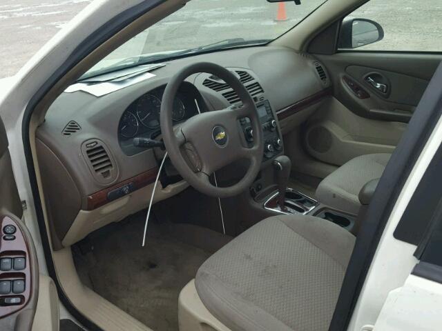 1G1ZS58N67F291523 - 2007 CHEVROLET MALIBU LS WHITE photo 9