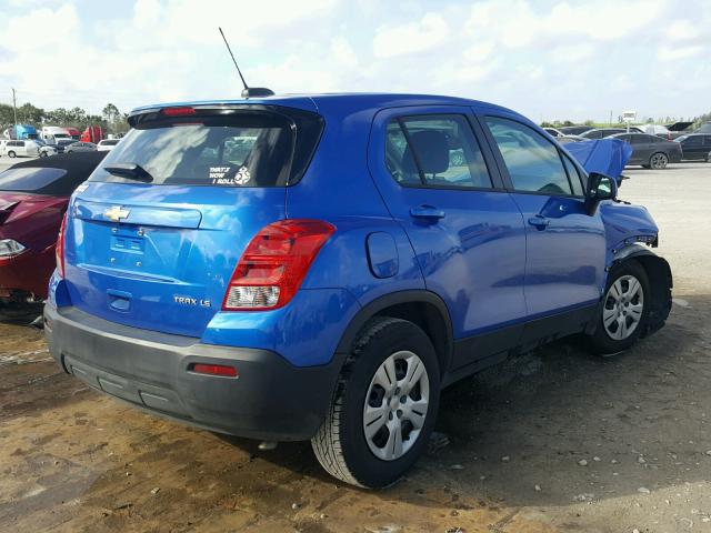 KL7CJKSB3GB670027 - 2016 CHEVROLET TRAX LS BLUE photo 4