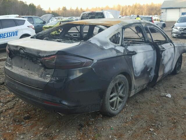 3FA6P0H76FR161619 - 2015 FORD FUSION SE BLACK photo 4