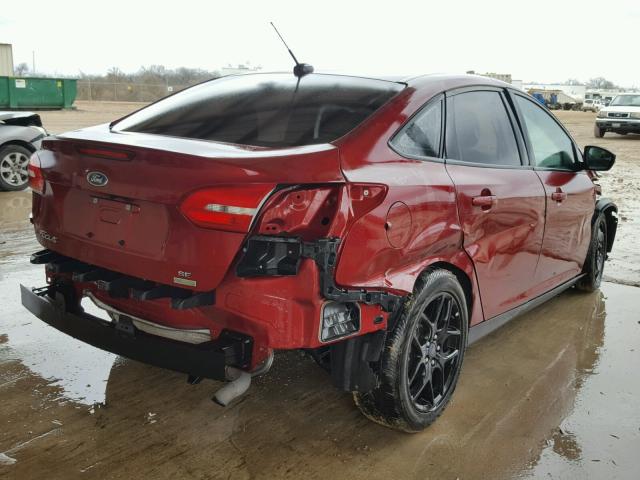 1FADP3FE9GL305707 - 2016 FORD FOCUS SE RED photo 4