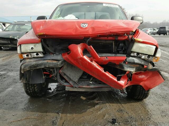 1B7HL38X32S510959 - 2002 DODGE DAKOTA QUA RED photo 9