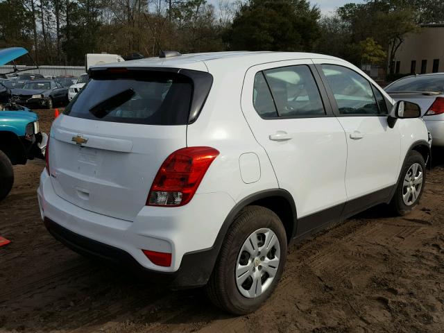 KL7CJKSBXHB200949 - 2017 CHEVROLET TRAX LS WHITE photo 4