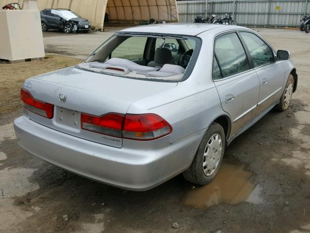 1HGCG56411A145075 - 2001 HONDA ACCORD LX SILVER photo 4