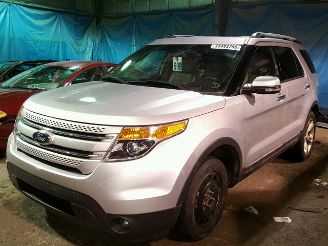 1FM5K8F81DGA83037 - 2013 FORD EXPLORER L SILVER photo 2