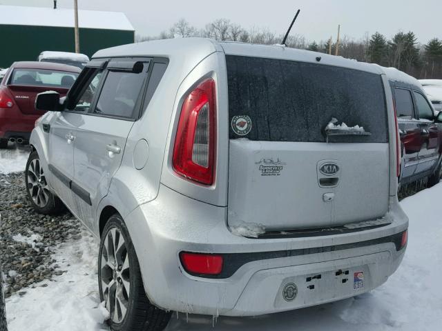 KNDJT2A65C7369748 - 2012 KIA SOUL + SILVER photo 3