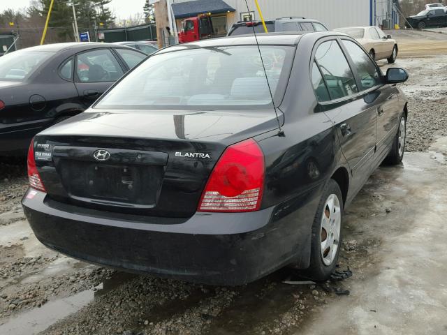 KMHDN46D45U101980 - 2005 HYUNDAI ELANTRA GL BLACK photo 4