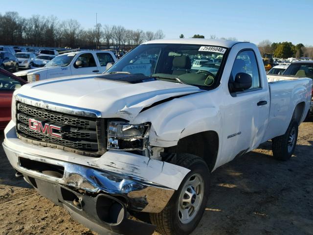 1GT01ZCG6DF113044 - 2013 GMC SIERRA C25 WHITE photo 2