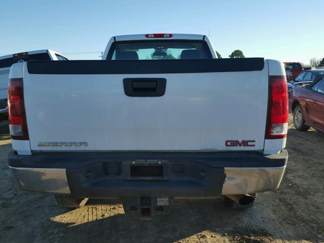 1GT01ZCG6DF113044 - 2013 GMC SIERRA C25 WHITE photo 6