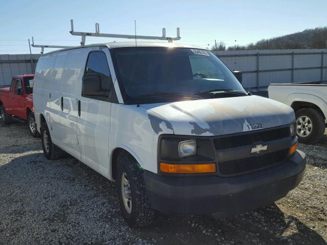 1GCFG15X361172124 - 2006 CHEVROLET EXPRESS G1 WHITE photo 1