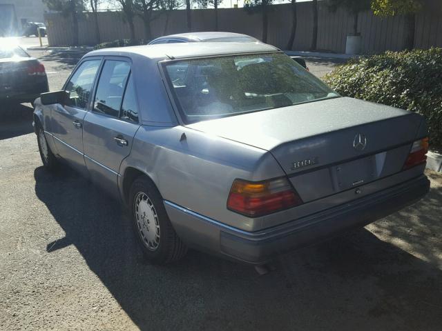 WDBEA30DXMB375894 - 1991 MERCEDES-BENZ 300 E SILVER photo 3