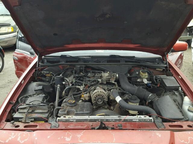 2FAFP74W4XX151213 - 1999 FORD CROWN VICT RED photo 7