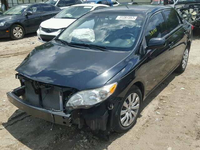 5YFBU4EE6CP026055 - 2012 TOYOTA COROLLA BA BLACK photo 2