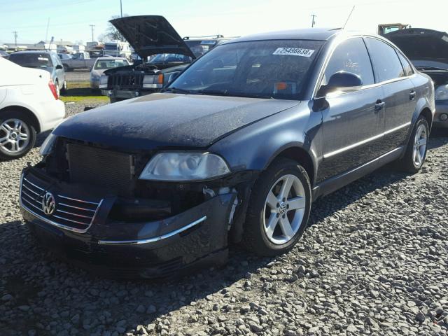 WVWTH63B04P253564 - 2004 VOLKSWAGEN PASSAT GLX 蓝色 照片 2