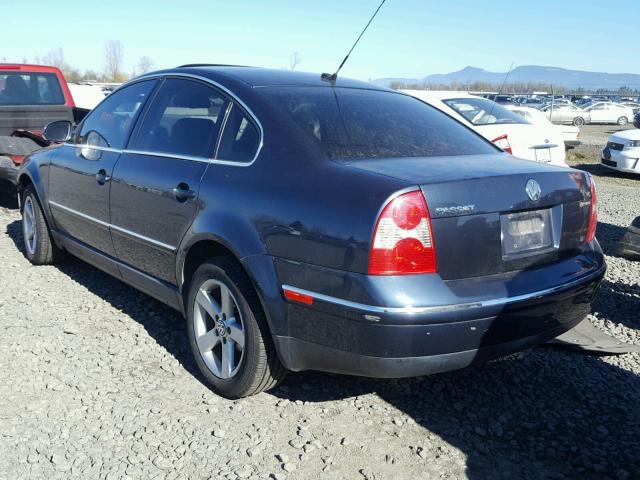 WVWTH63B04P253564 - 2004 VOLKSWAGEN PASSAT GLX BLUE photo 3