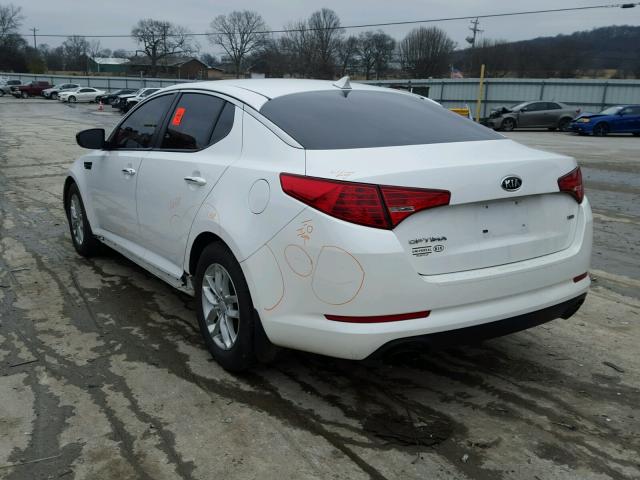 KNAGM4A75C5277303 - 2012 KIA OPTIMA LX WHITE photo 3