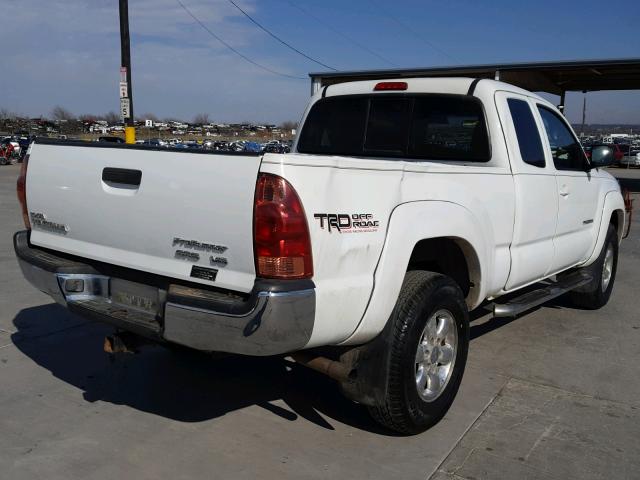 5TETU62N75Z039365 - 2005 TOYOTA TACOMA PRE WHITE photo 4