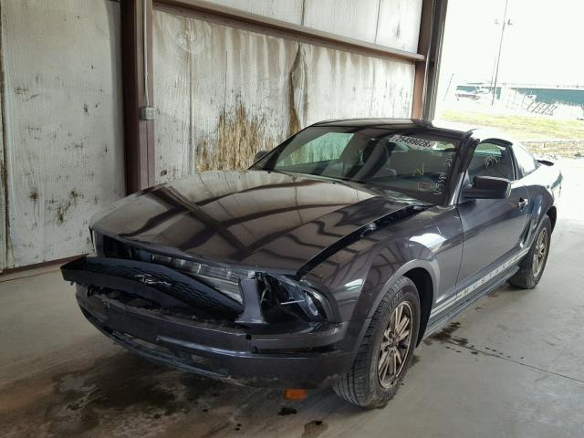 1ZVHT80N785195384 - 2008 FORD MUSTANG GRAY photo 2