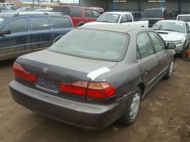 1HGCG5549XA003079 - 1999 HONDA ACCORD LX PURPLE photo 4