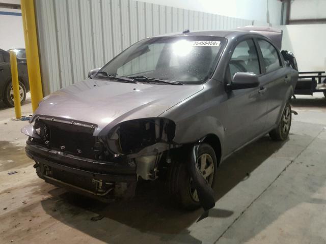 KL1TD56E69B627277 - 2009 CHEVROLET AVEO LS GRAY photo 2