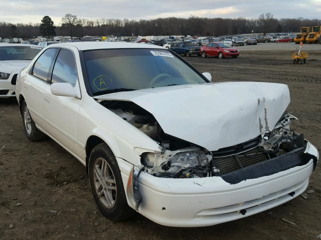 4T1BG22K01U832779 - 2001 TOYOTA CAMRY WHITE photo 1