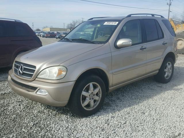 4JGAB75E55A533440 - 2005 MERCEDES-BENZ ML 500 TAN photo 2