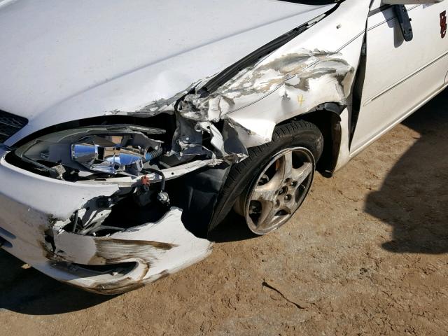 4T1BE32K44U299190 - 2004 TOYOTA CAMRY LE WHITE photo 9