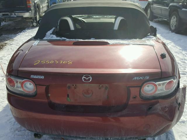 JM1NC25F260114497 - 2006 MAZDA MX-5 MIATA MAROON photo 6