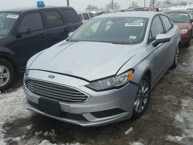 3FA6P0LUXHR386500 - 2017 FORD FUSION SE GRAY photo 2