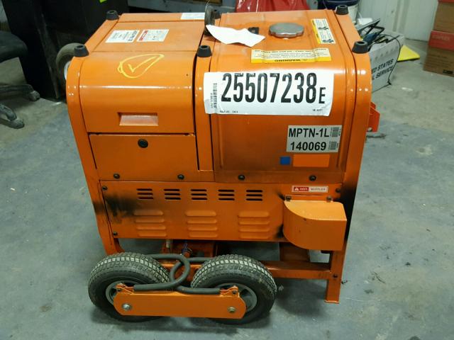 TTB01531 - 2010 TFAT TG7500D ORANGE photo 5