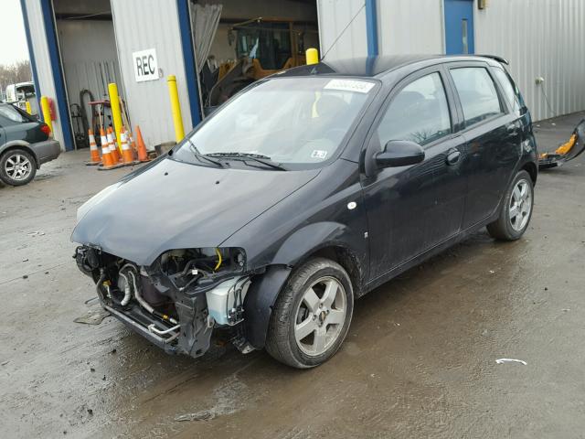 KL1TD66677B726525 - 2007 CHEVROLET AVEO BASE BLACK photo 2