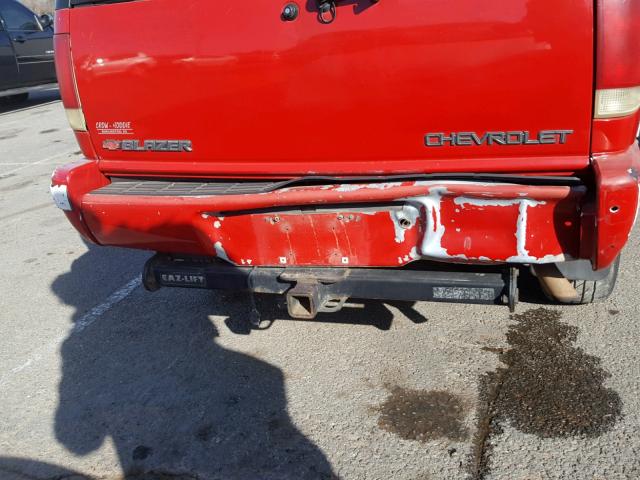 1GNDT13W6VK137347 - 1997 CHEVROLET BLAZER RED photo 9