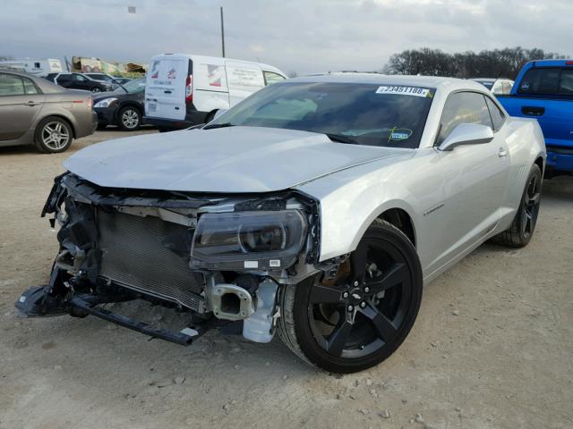 2G1FC1E35F9244633 - 2015 CHEVROLET CAMARO LT SILVER photo 2