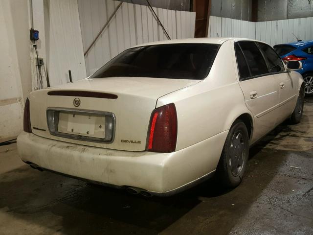 1G6KD54Y23U170242 - 2003 CADILLAC DEVILLE WHITE photo 4