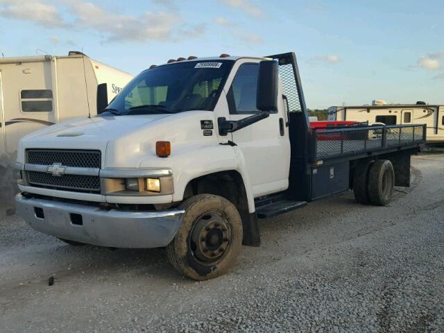 1GBE4E1143F515913 - 2003 CHEVROLET C4500 C4C0 WHITE photo 2