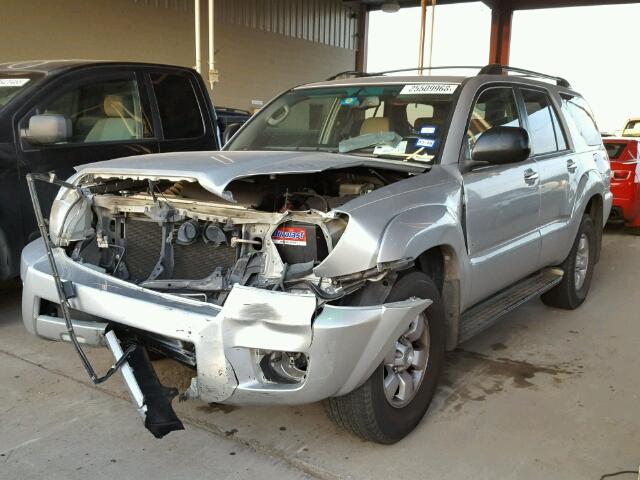 JTEZU14R668065306 - 2006 TOYOTA 4RUNNER SR SILVER photo 2