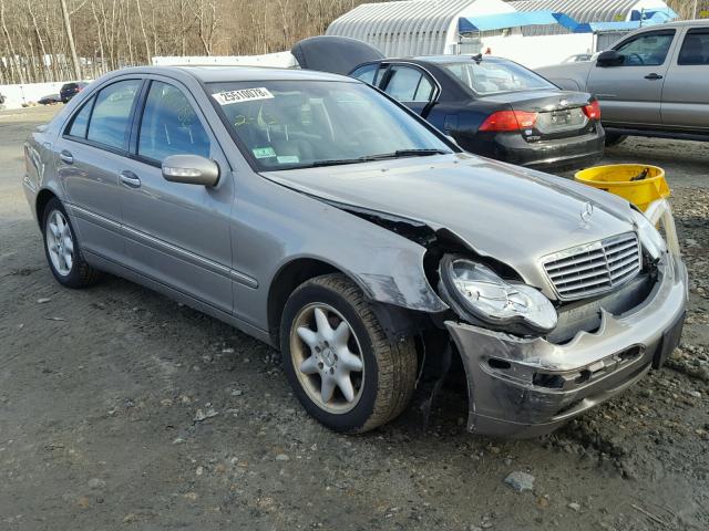 WDBRF84J24F540202 - 2004 MERCEDES-BENZ C 320 4MAT GRAY photo 1